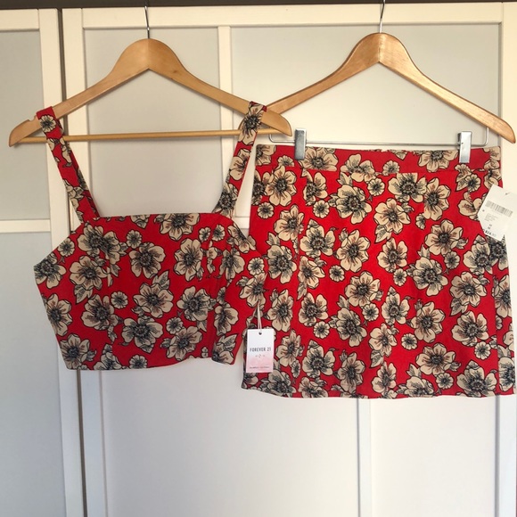 Forever 21 Dresses & Skirts - NWT Forever 21 crop top and skirt set
